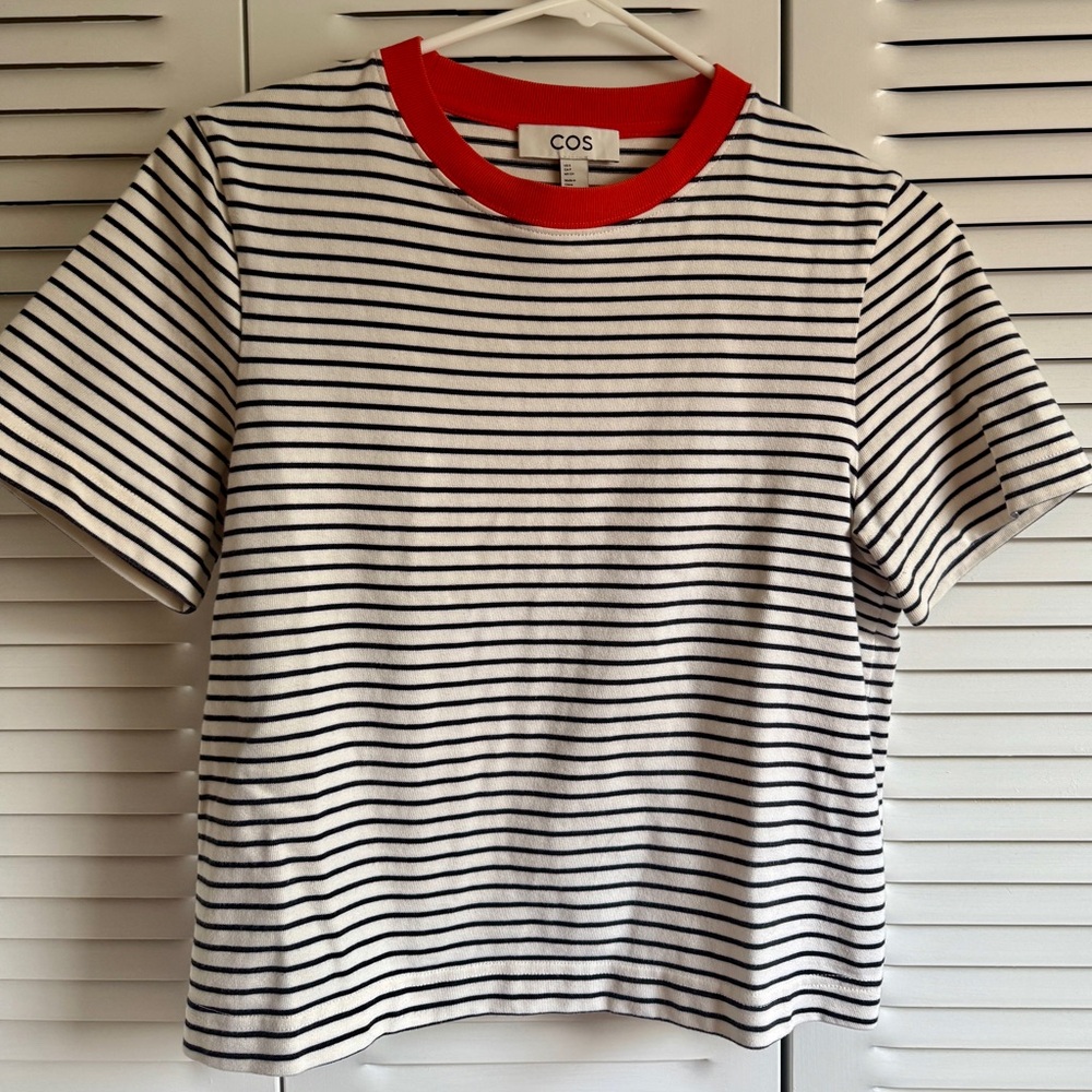 COS Clean Cut Regular T-shirt (Size S) - Picture 2 of 3